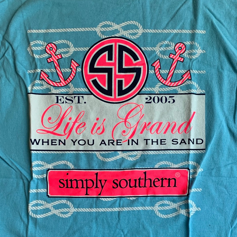 NWOT/Like New T-shirt Bundle